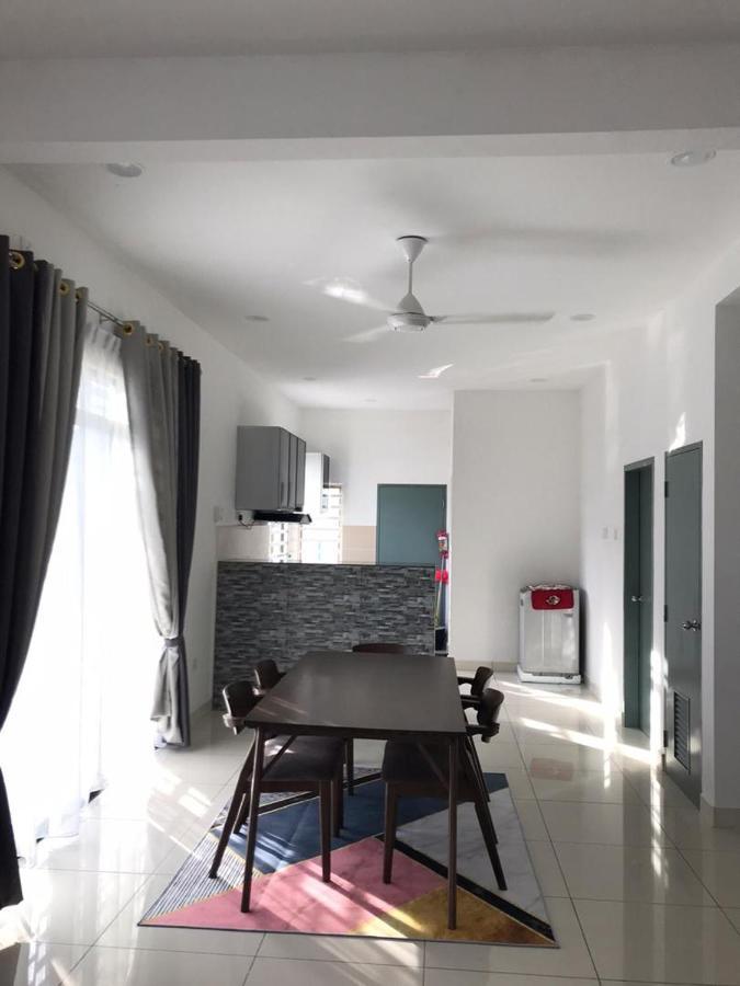 Baituljannah Homestay Batu Pahat Luaran gambar