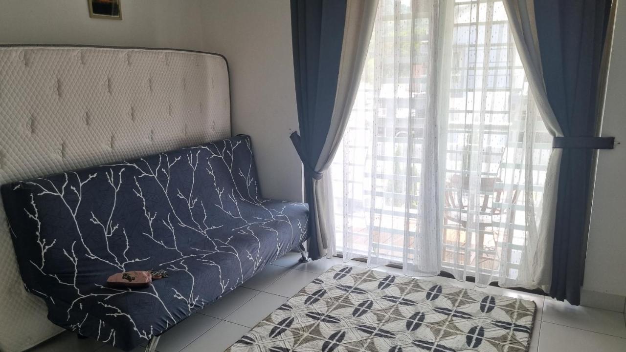 Baituljannah Homestay Batu Pahat Luaran gambar