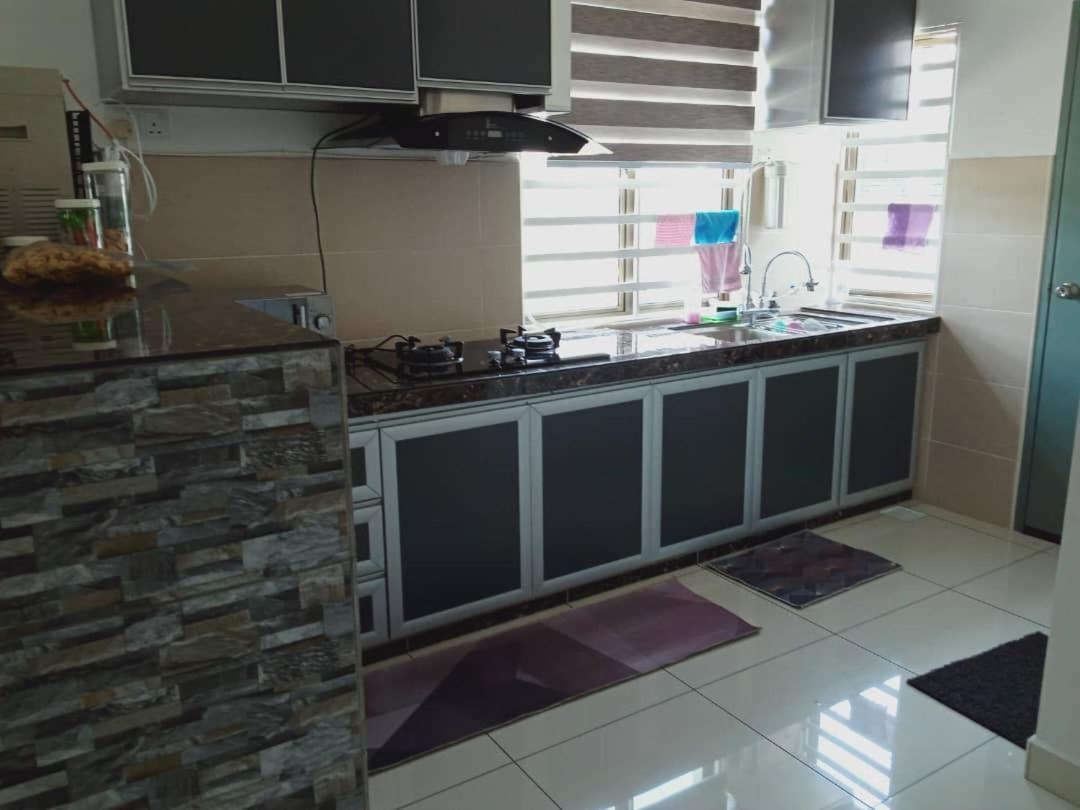 Baituljannah Homestay Batu Pahat Luaran gambar